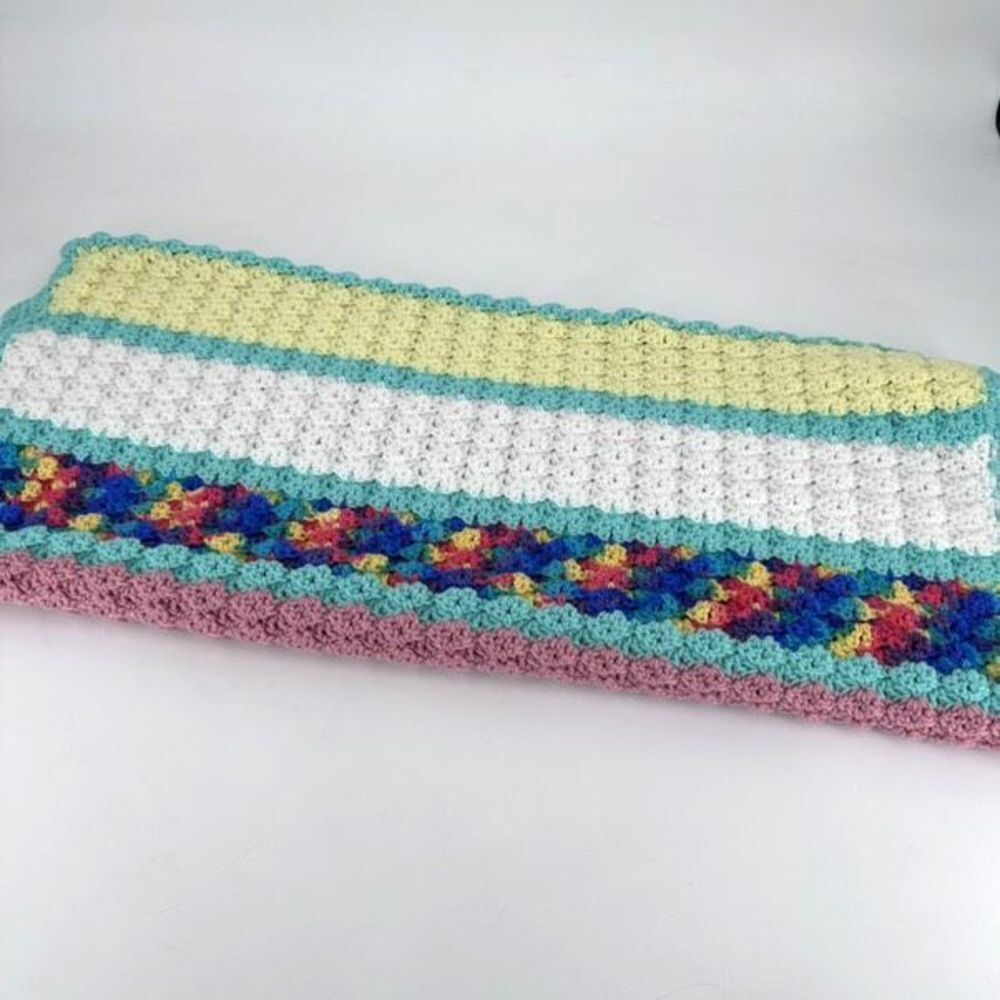 Vintage handmade afghan sofa couch throw blanket lapghan lap blanket baby rainbo - Picture 3 of 7
